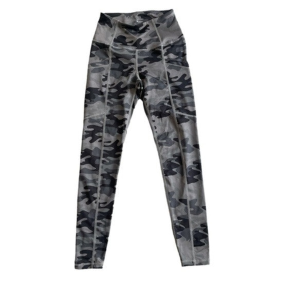 Shadow Sport Cameo Leggings